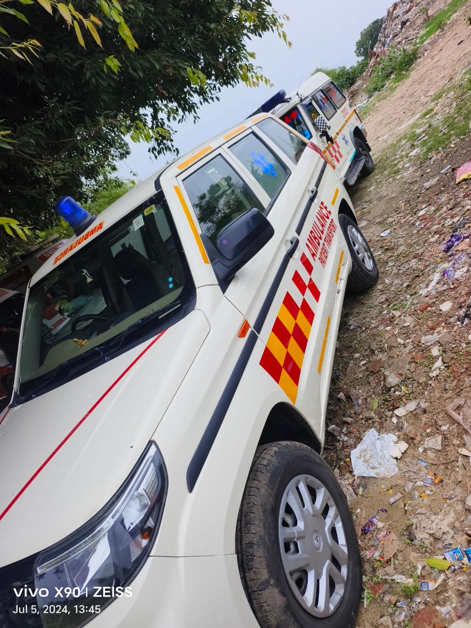 Abhishek Ambulances Service ambulance parked at KGMC Chowk, Lucknow